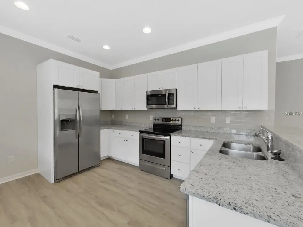 8303 KING BLOSSOM COURT Tampa, FL 33615
