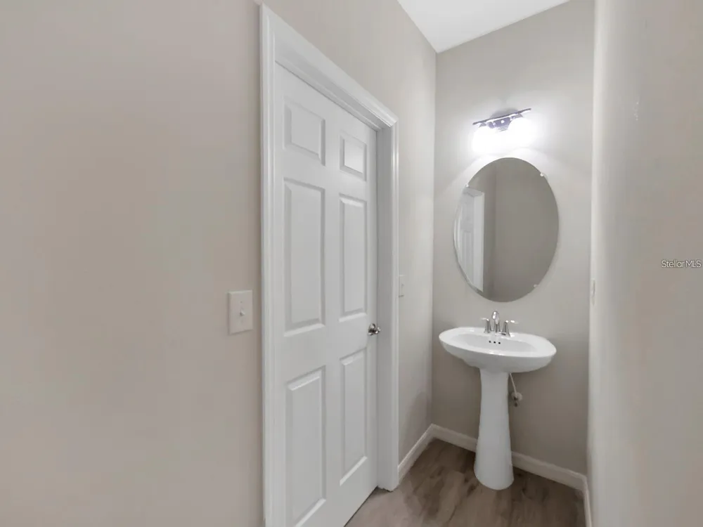 8303 KING BLOSSOM COURT Tampa, FL 33615