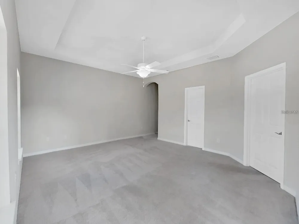 8303 KING BLOSSOM COURT Tampa, FL 33615