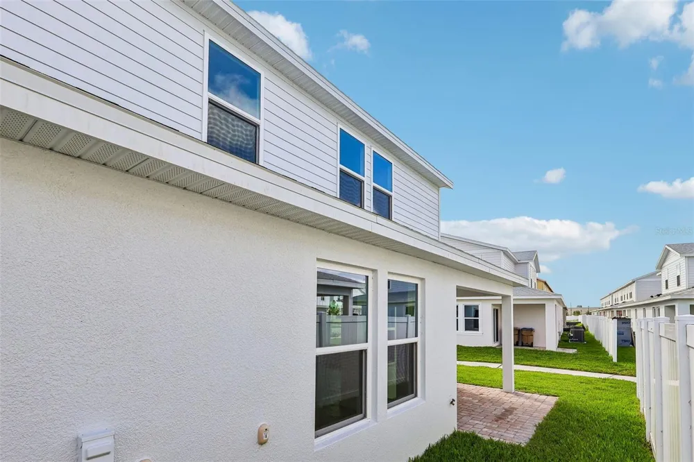 2712 MEADOW CREST DRIVE St Cloud, FL 34773