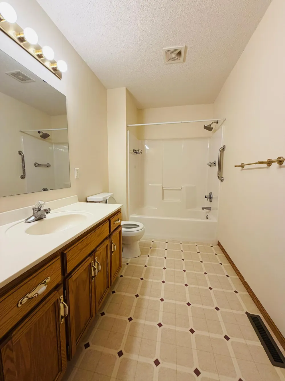 304 7th Avenue S Sartell, MN 56377