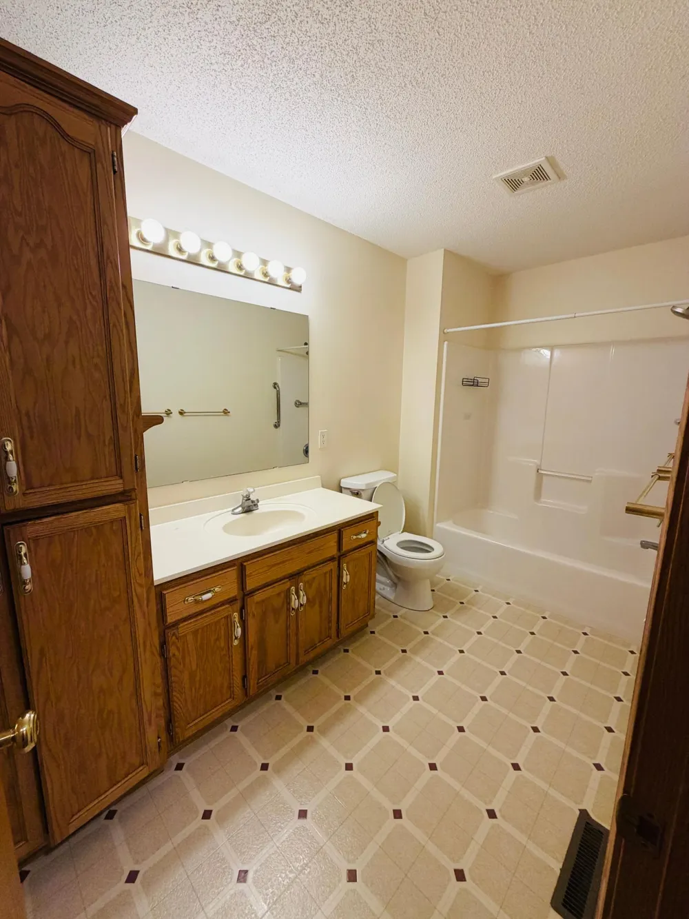 304 7th Avenue S Sartell, MN 56377