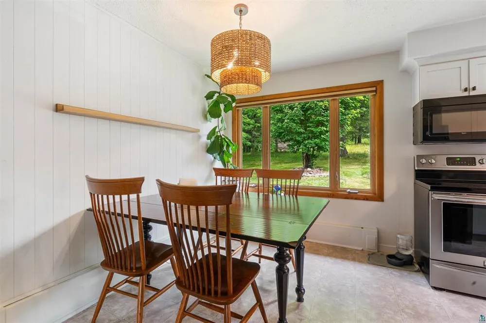 1295 Gault Road Wrenshall, MN 55797