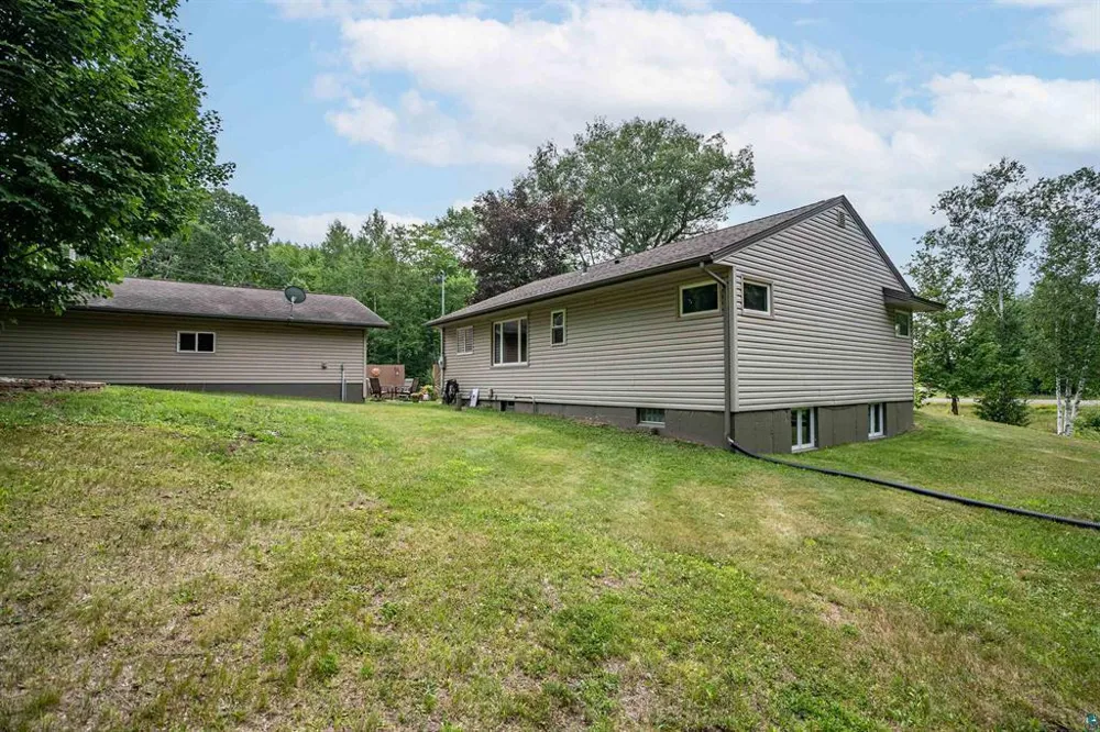 1295 Gault Road Wrenshall, MN 55797