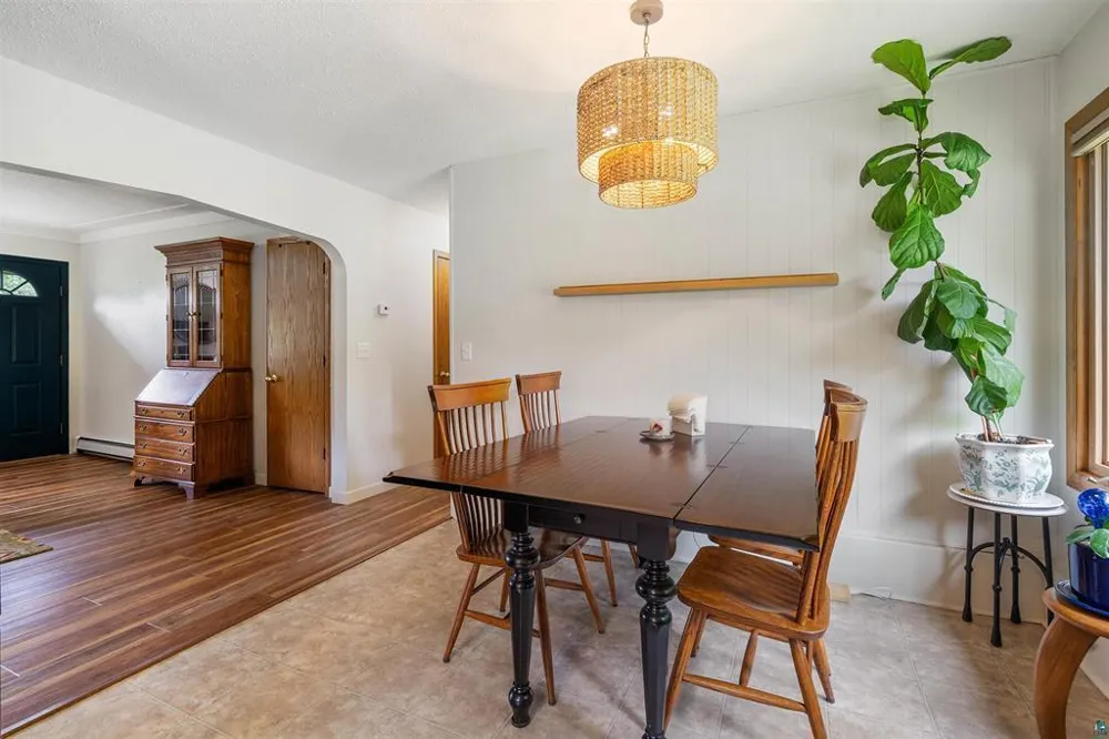 1295 Gault Road Wrenshall, MN 55797