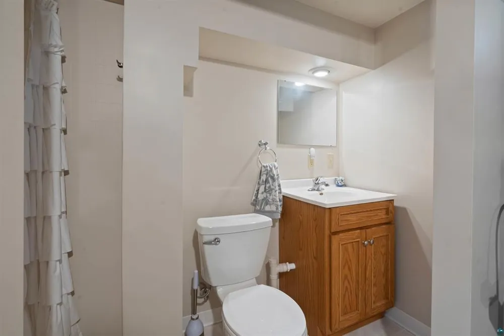 1295 Gault Road Wrenshall, MN 55797