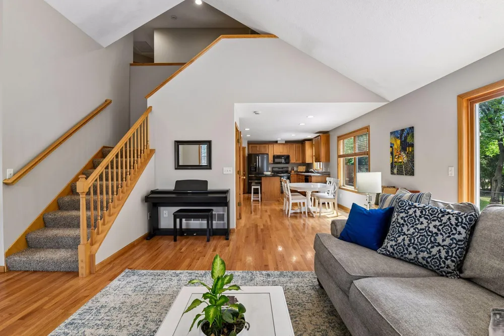 4934 Baker Road Minnetonka, MN 55343