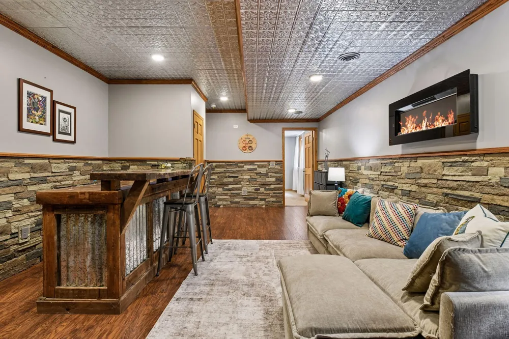 4934 Baker Road Minnetonka, MN 55343