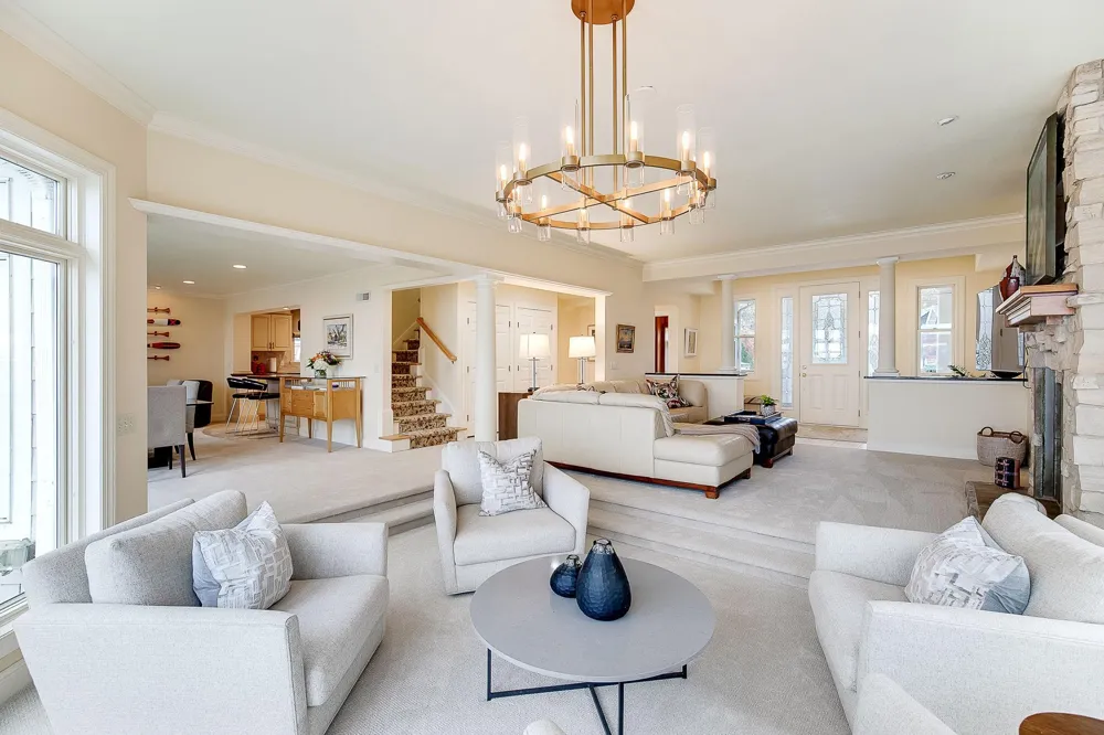 26170 Birch Bluff Road Excelsior, MN 55331