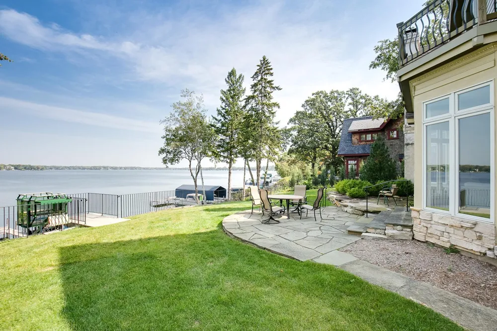 26170 Birch Bluff Road Excelsior, MN 55331