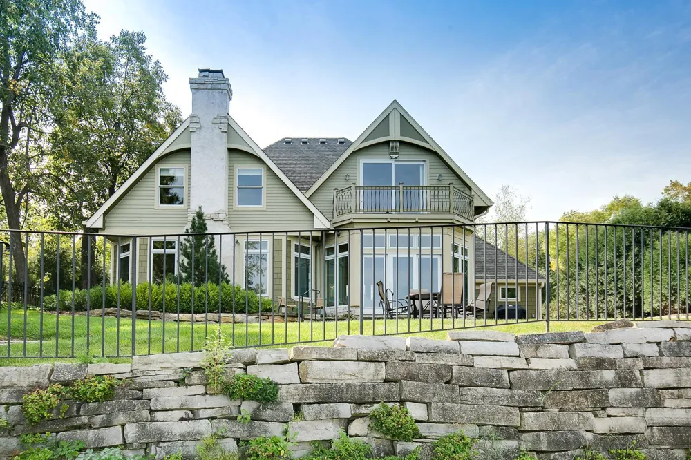 26170 Birch Bluff Road Excelsior, MN 55331