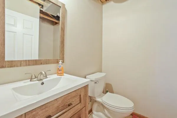 5213 Scott Trail Robbinsdale, MN 55422