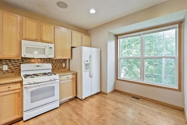 5213 Scott Trail Robbinsdale, MN 55422