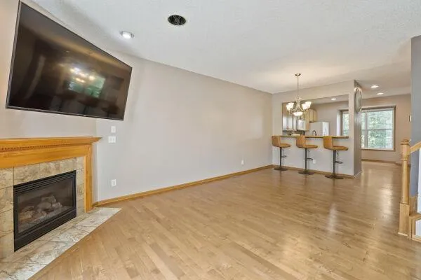 5213 Scott Trail Robbinsdale, MN 55422