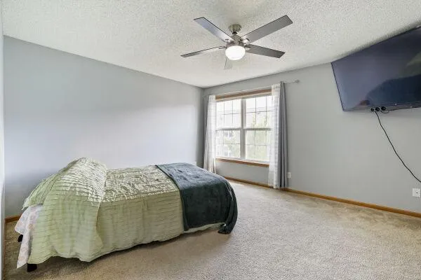 5213 Scott Trail Robbinsdale, MN 55422