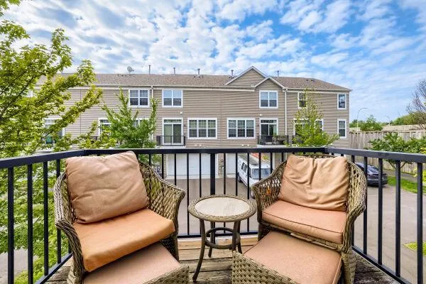 5213 Scott Trail Robbinsdale, MN 55422