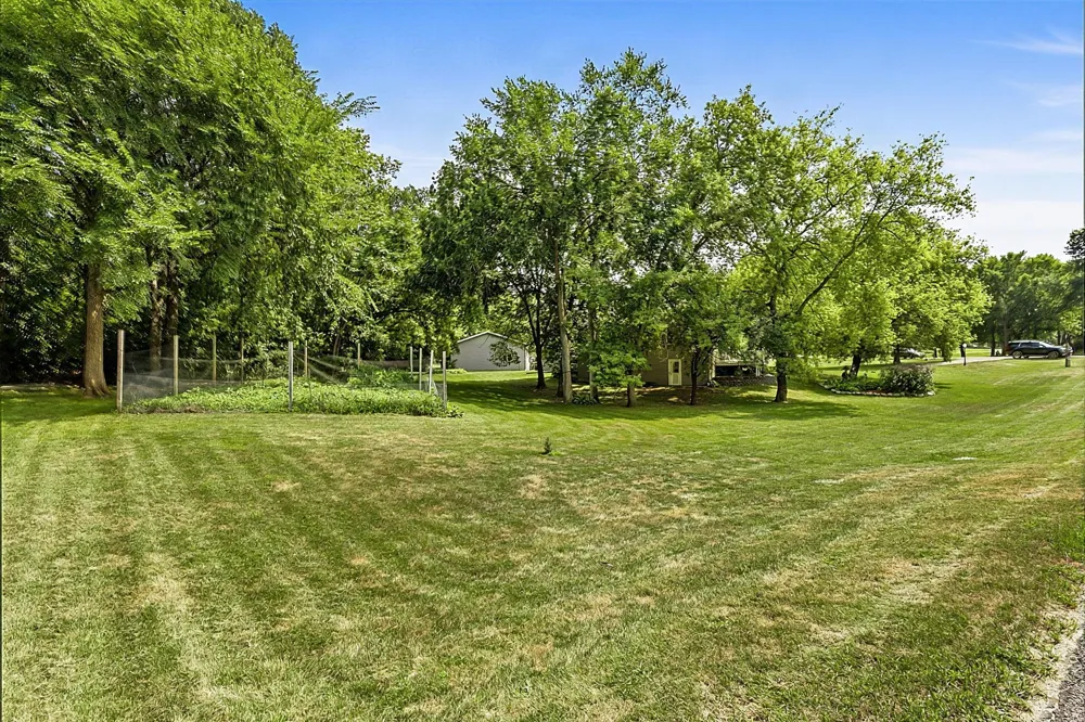 17256 Northwood Drive Paynesville, MN 56362