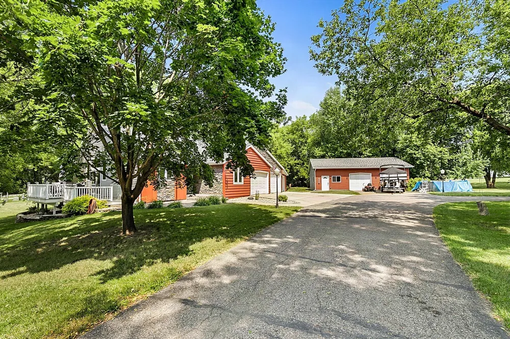 17256 Northwood Drive Paynesville, MN 56362