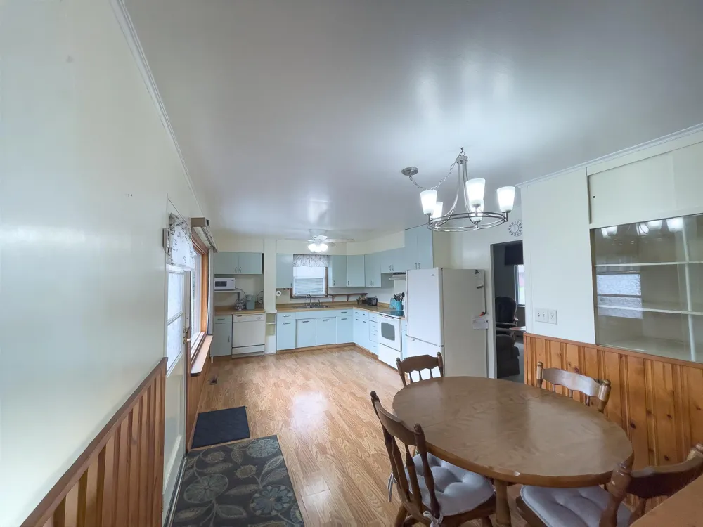 11 Ives Road Silver Bay, MN 55614