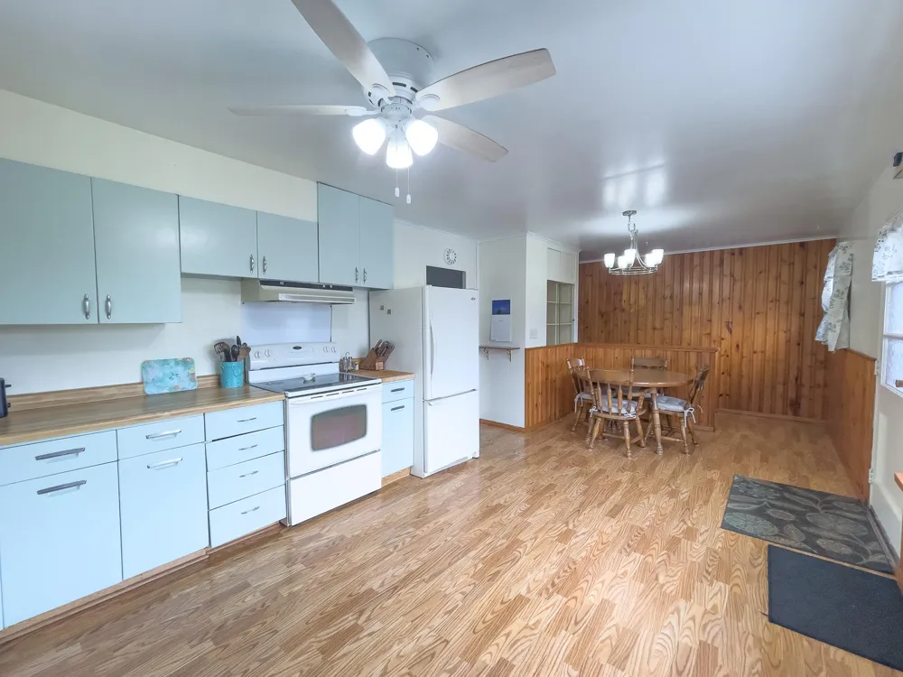 11 Ives Road Silver Bay, MN 55614