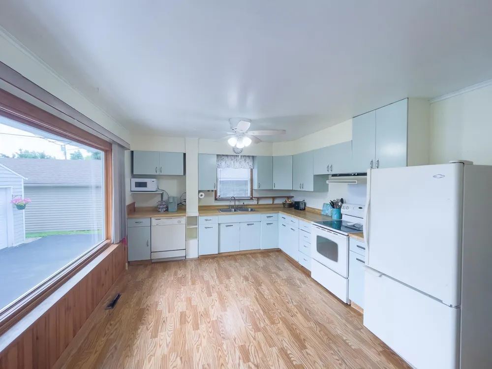 11 Ives Road Silver Bay, MN 55614