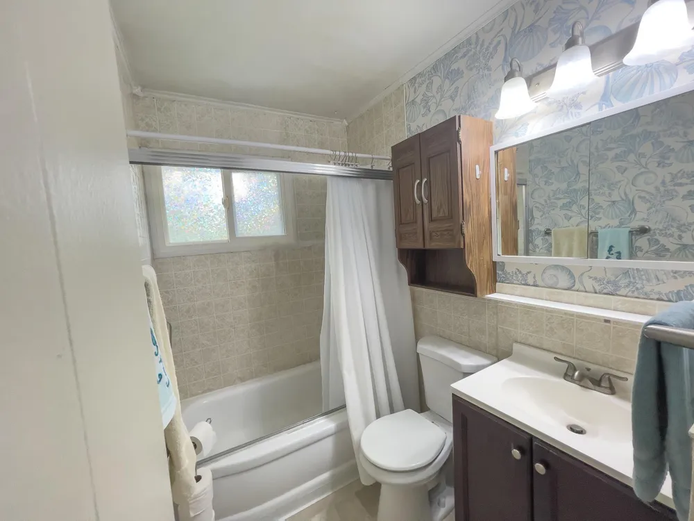11 Ives Road Silver Bay, MN 55614