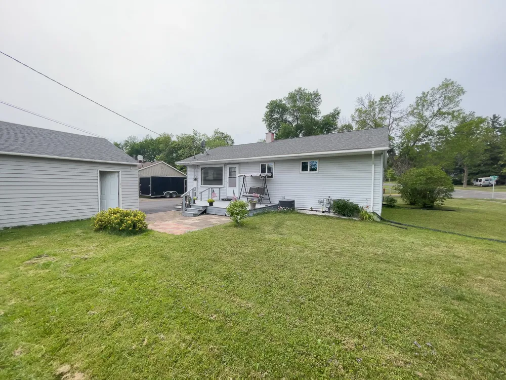 11 Ives Road Silver Bay, MN 55614