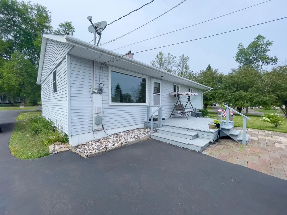 11 Ives Road Silver Bay, MN 55614
