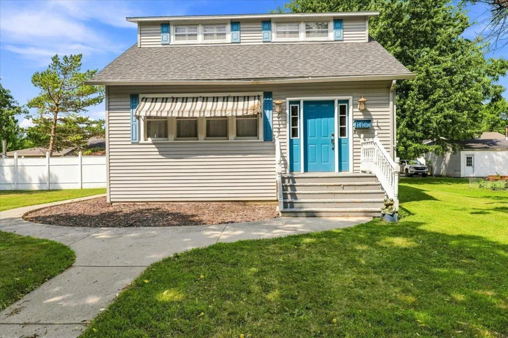 413 8th Street Breckenridge, MN 56520