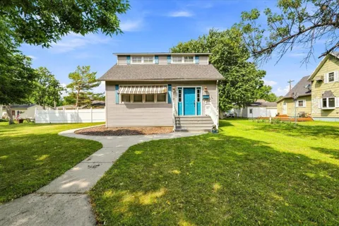 413 8th Street