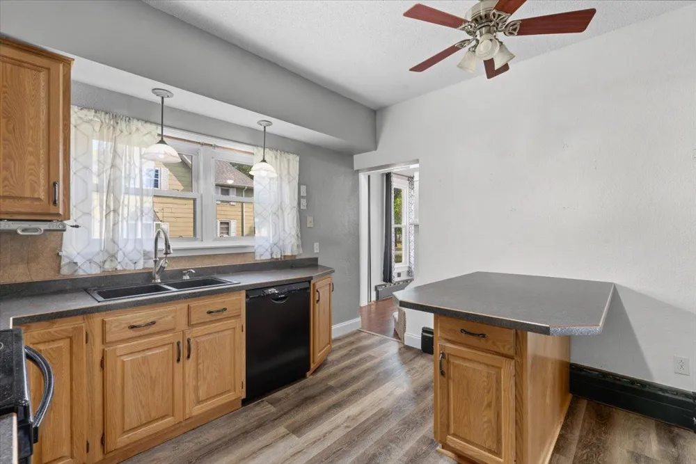 413 8th Street Breckenridge, MN 56520