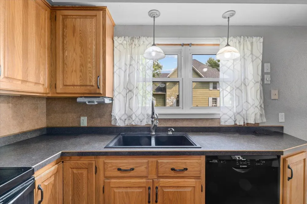 413 8th Street Breckenridge, MN 56520