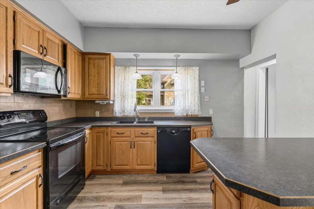 413 8th Street Breckenridge, MN 56520