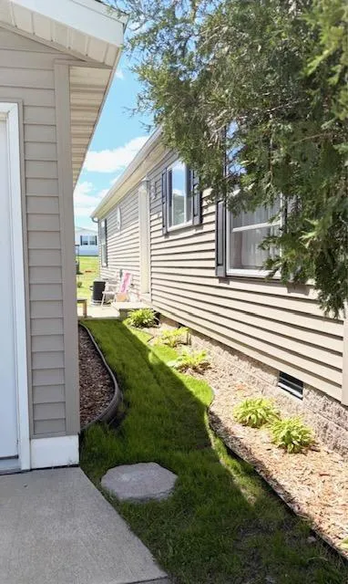 2205 Nightingale Avenue NW Stewartville, MN 55976