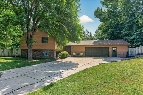 1810 Cedar Place