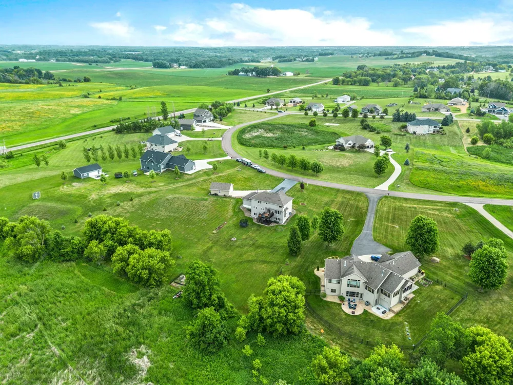 24678 Churchview Circle New Prague, MN 56071