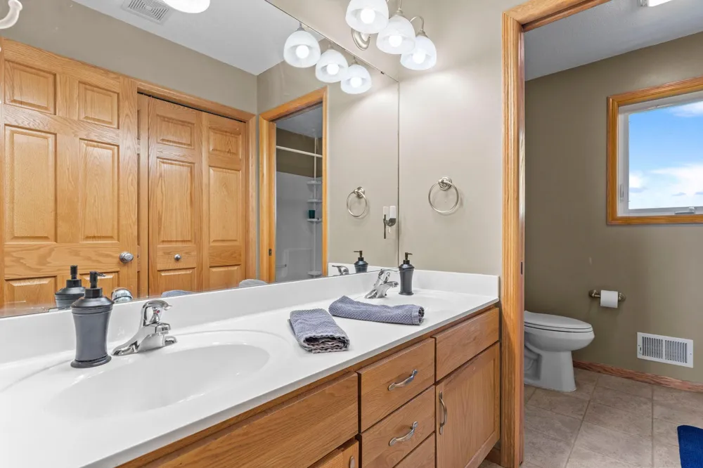 24678 Churchview Circle New Prague, MN 56071