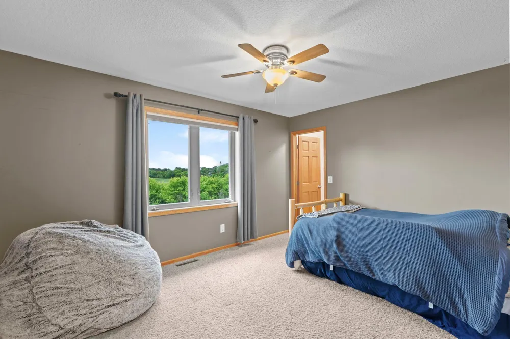 24678 Churchview Circle New Prague, MN 56071