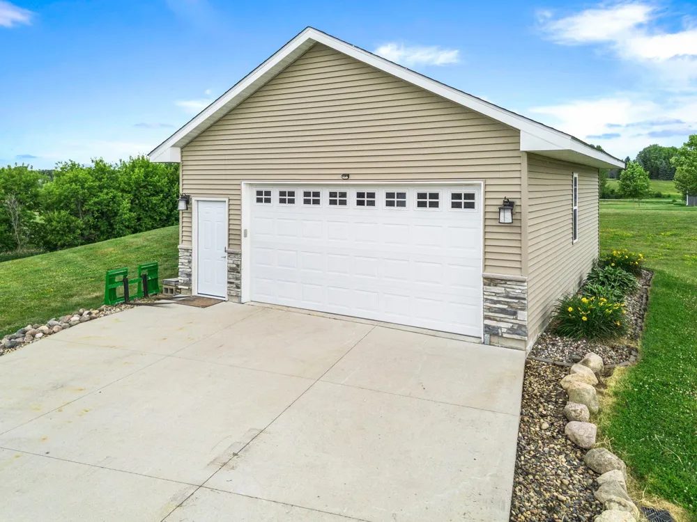 24678 Churchview Circle New Prague, MN 56071