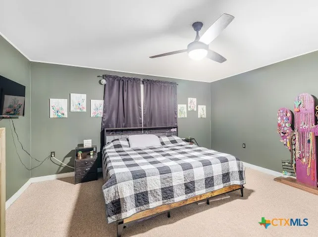 1510 Avenue Shiner, TX 77984