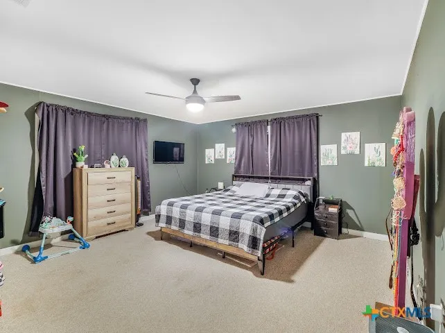 1510 Avenue Shiner, TX 77984