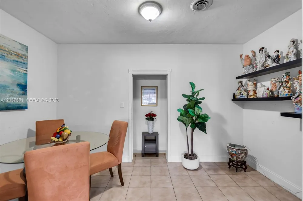 2355 SW 1st St Miami, FL 33135