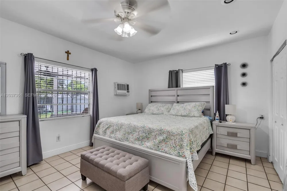 2355 SW 1st St Miami, FL 33135