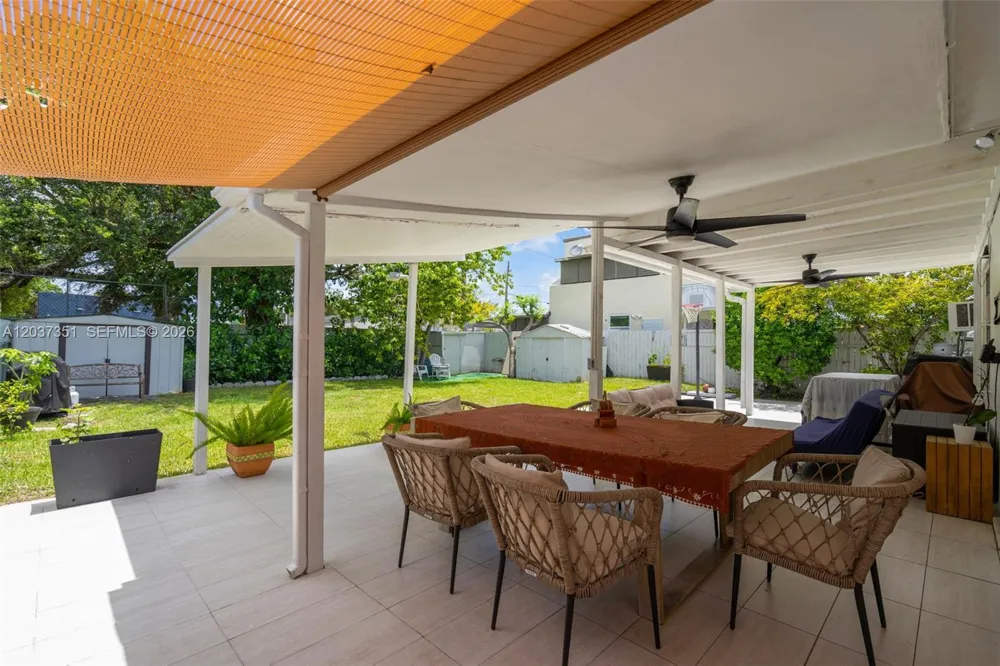 2355 SW 1st St Miami, FL 33135