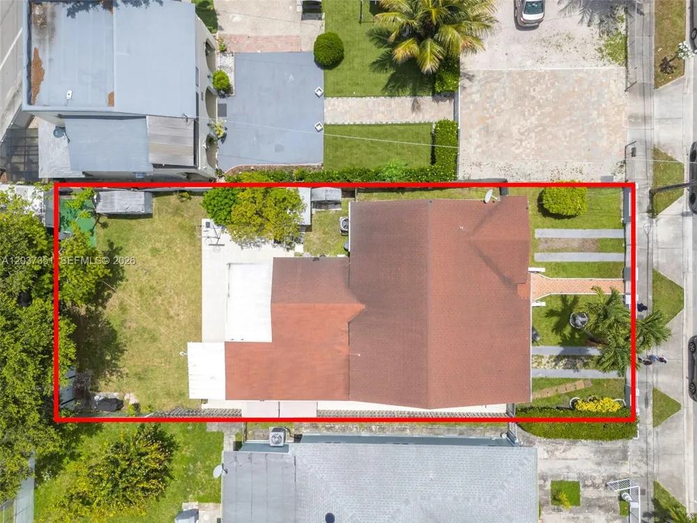 2355 SW 1st St Miami, FL 33135