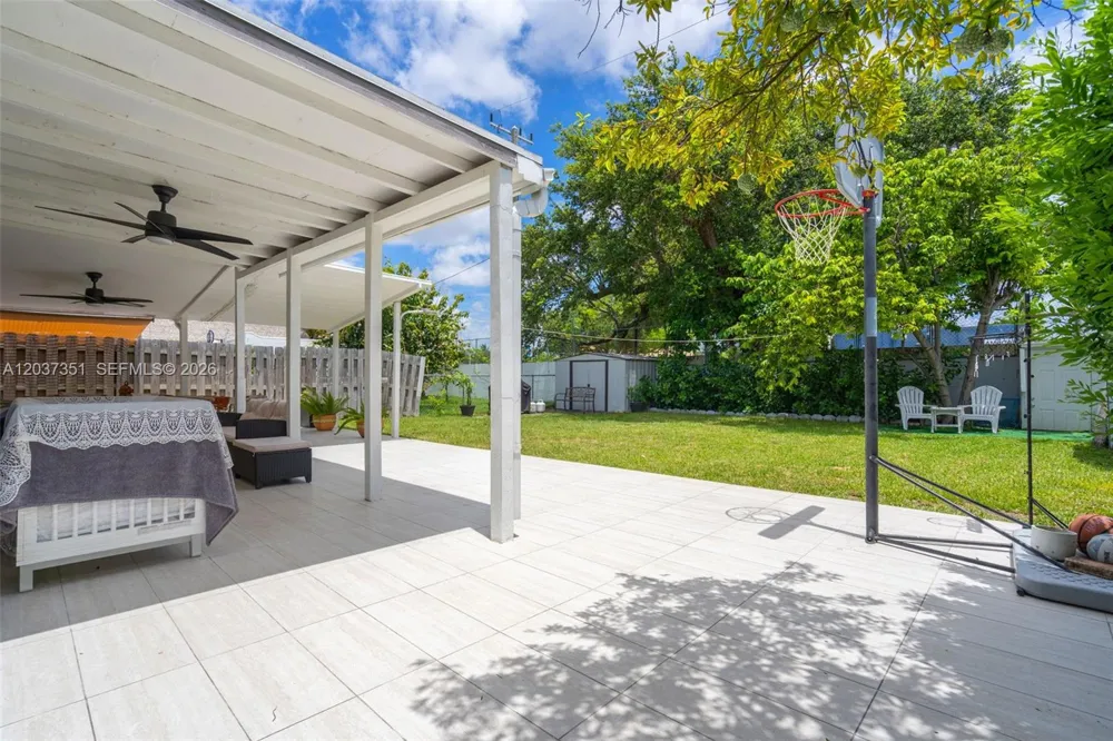 2355 SW 1st St Miami, FL 33135