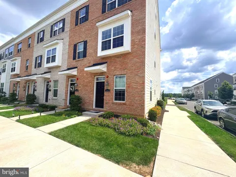 135 ANNAPOLIS STREET