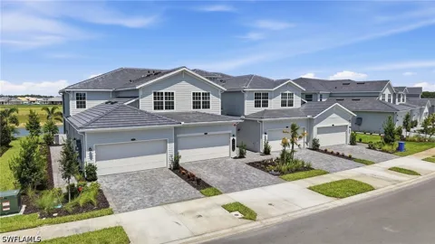 Green Acres Avenue #4521