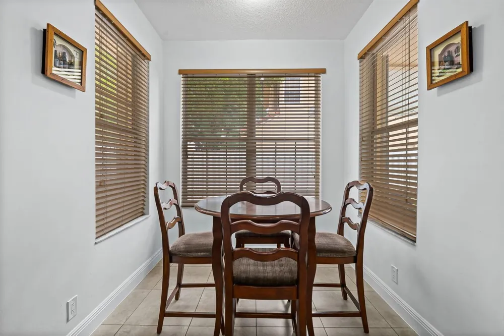 10740 LONDON STREET Cooper City, FL 33026