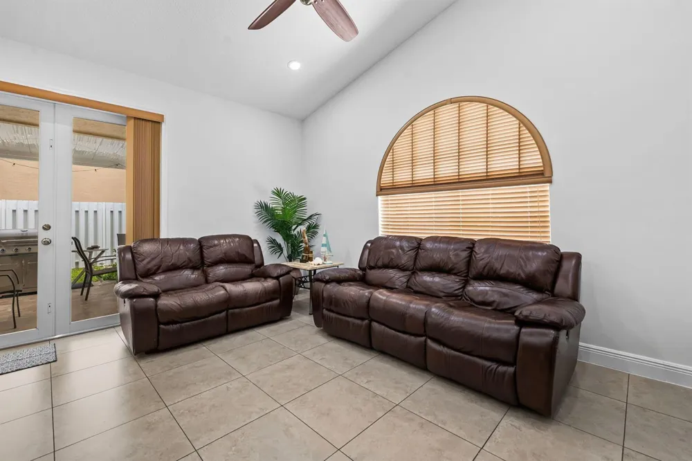 10740 LONDON STREET Cooper City, FL 33026